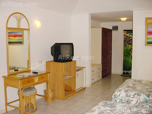 Holiday Island Resort 5